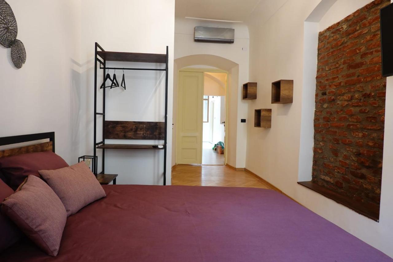 The Industrique Home - 3 Bedroom Apartment Тимишоара Экстерьер фото