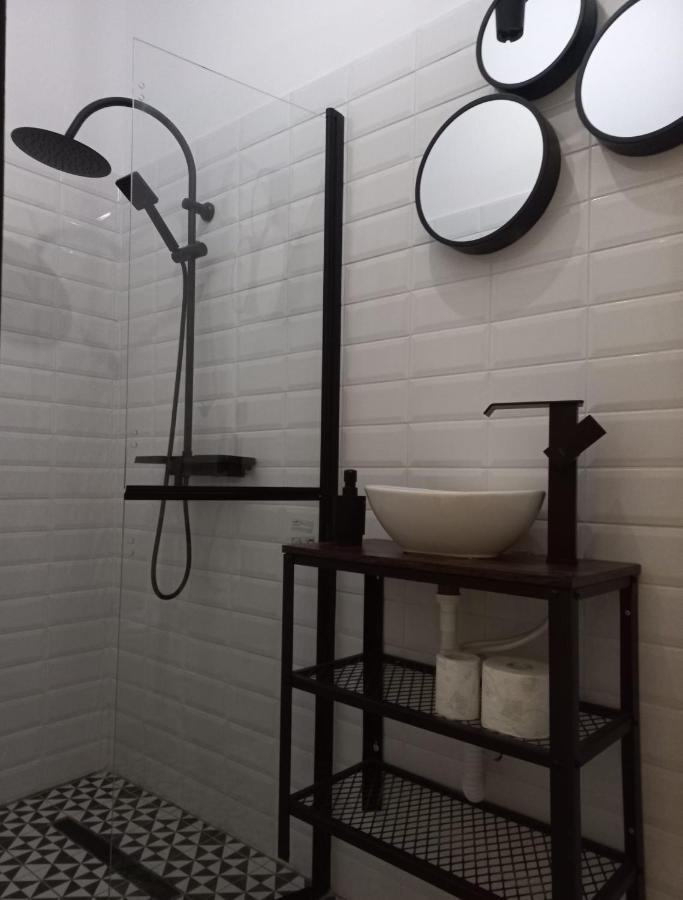 The Industrique Home - 3 Bedroom Apartment Тимишоара Экстерьер фото